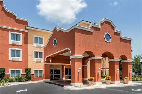 COMFORT SUITES THE VILLAGES $92 ($̶9̶9̶) .